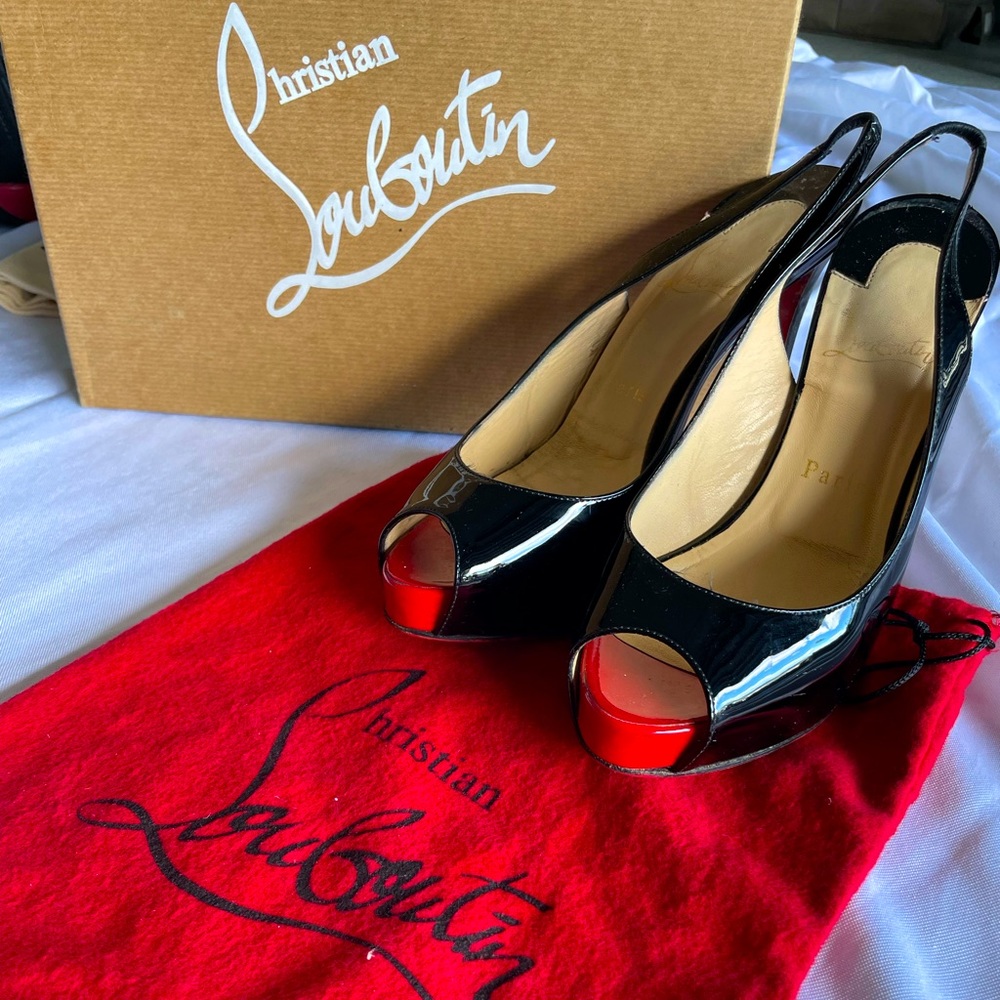 Christian Louboutin Very Rete Patent Red Sole